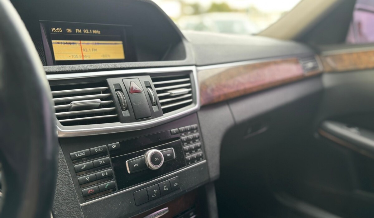 Mercedes Benz E200 CGI Berlina MT 1.8 -2012 Mercedes Benz E200 CGI Berlina MT 1.8 -2012