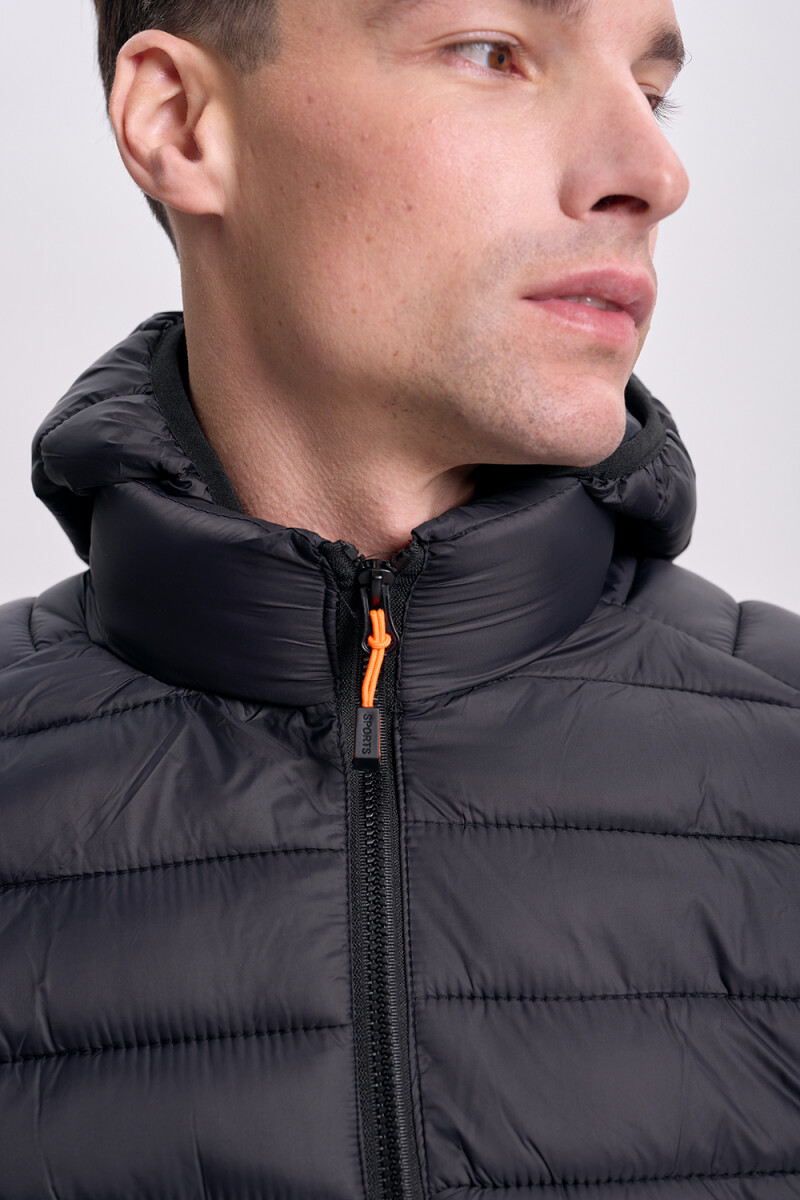 Campera capitoneada Negro
