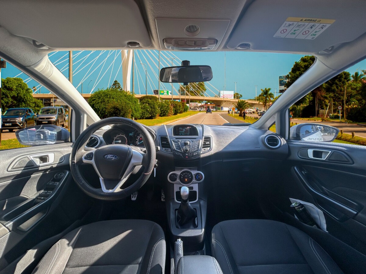 Ford Fiesta S 1.6 Extra Full | Permuta / Financia Ford Fiesta S 1.6 Extra Full | Permuta / Financia