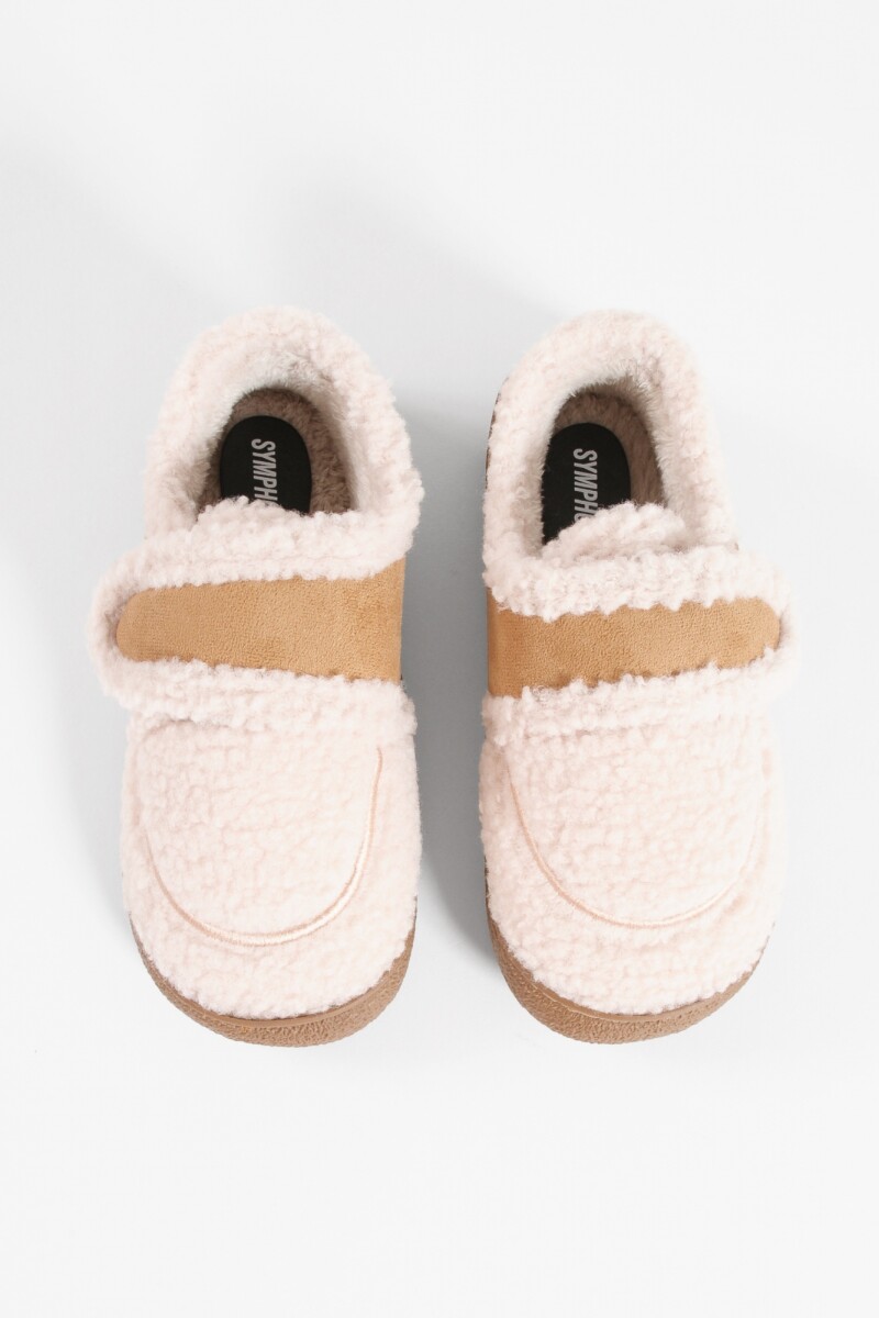 Pantufla corderito suede camel