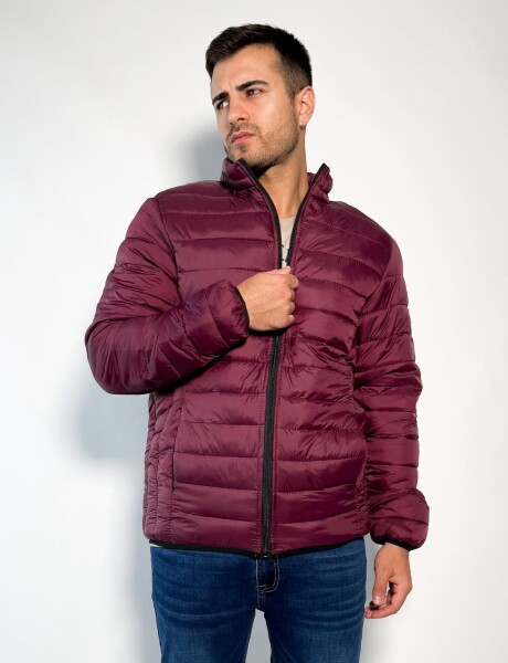 Campera de nylon Hakuna Bordo