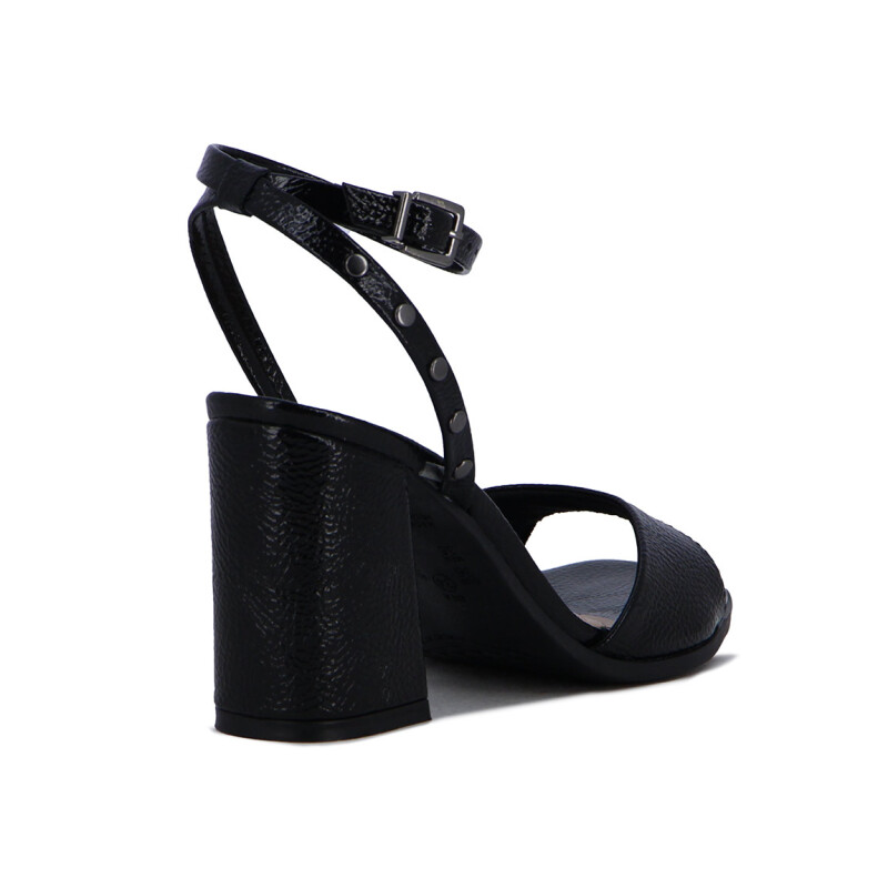 Ramarim Sandalia Con Pulsera Taco Cuadrado Forrado Negro