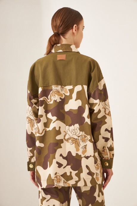 CHAQUETA CAMOUFLAGE VERDE