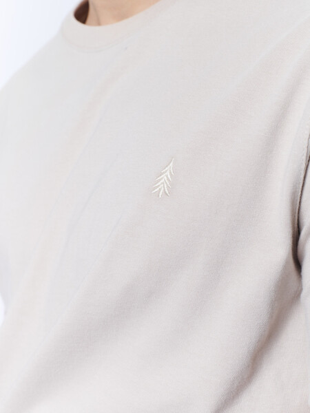 Remera Bordado Beige