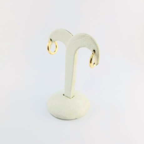 Par de aros de oro 9 ktes. Par de aros de oro 9 ktes.