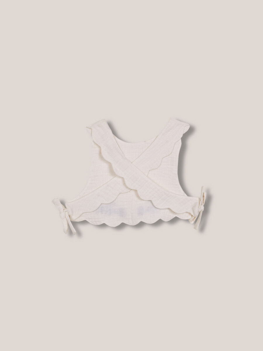 Babero Con Bordado Blanco