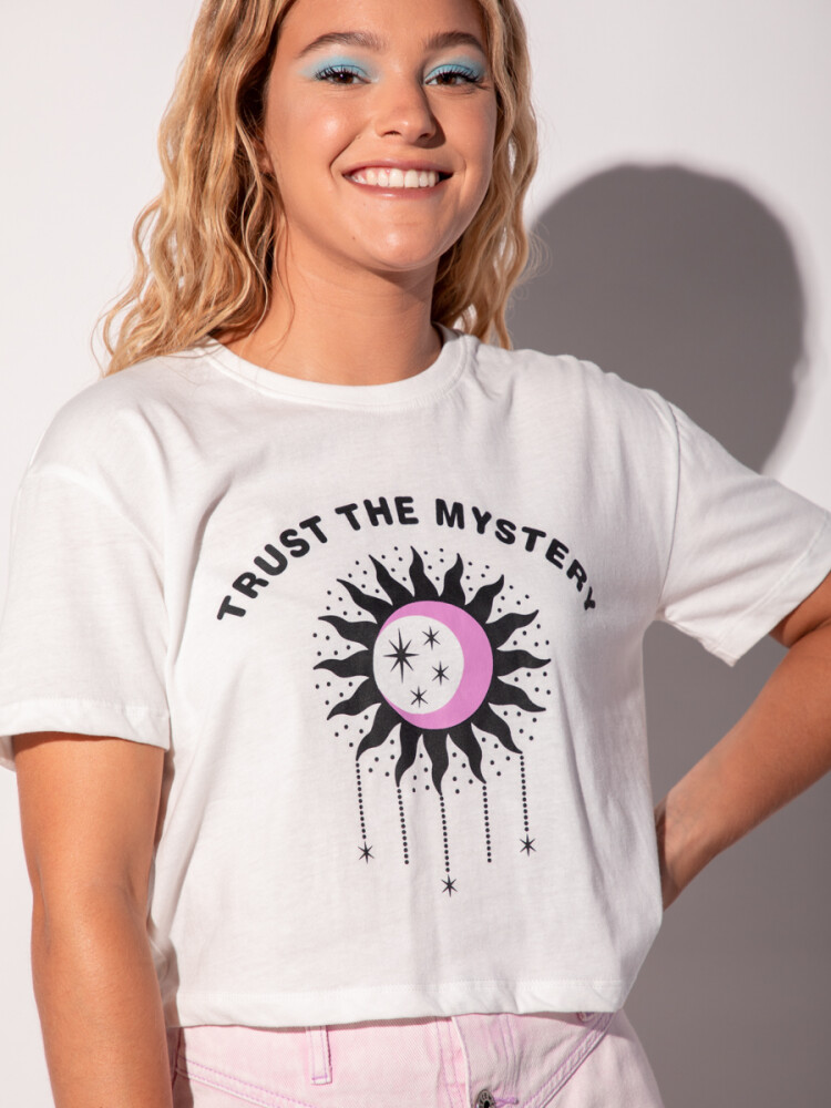 REMERA MYSTERY Blanco