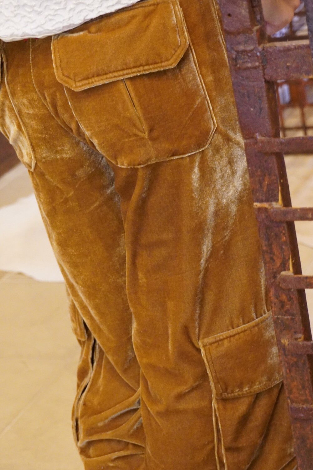 Velvet Cargo Mostaza