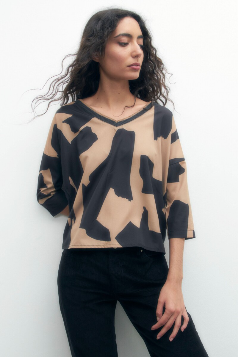 Blusa frente estampado abstracto tostado