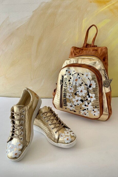 Sneakers Dasha Gold Con Arte Flores Sneakers Dasha Gold Con Arte Flores