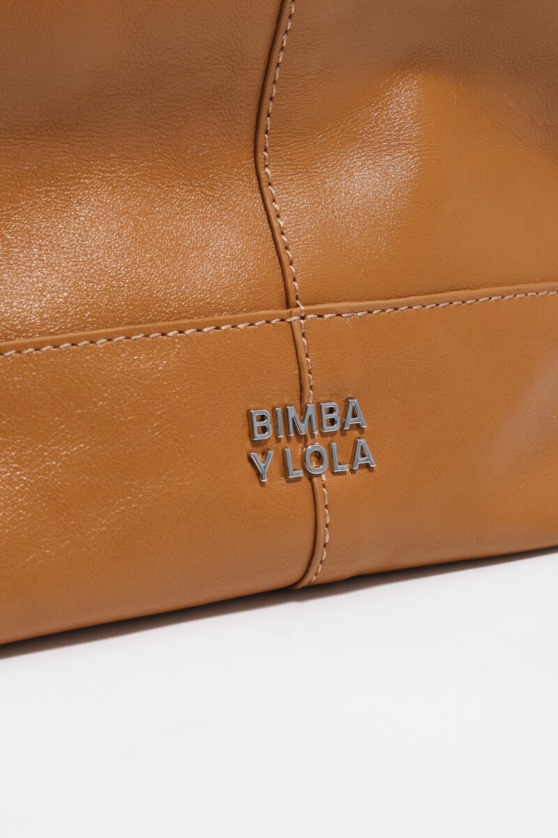 BOLSO PAPER MEDIANO Caramelo