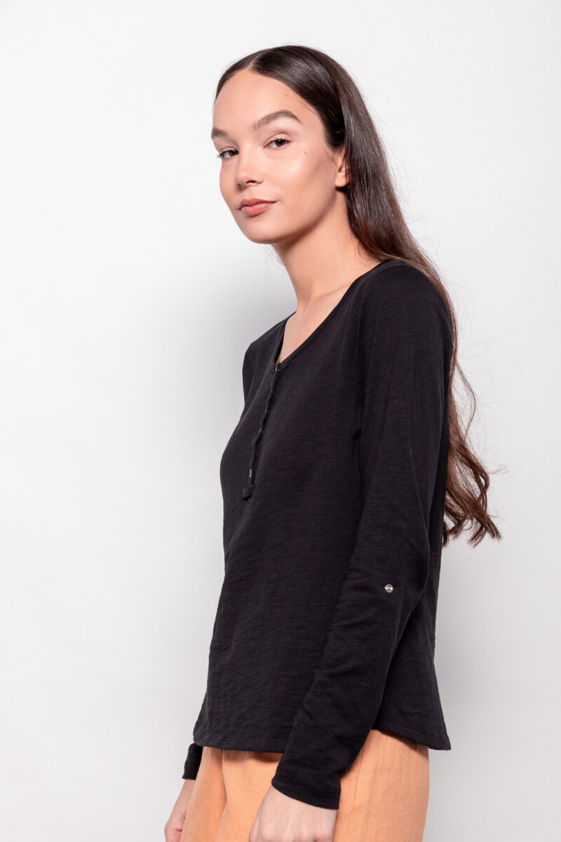 REMERA EDÉN Negro