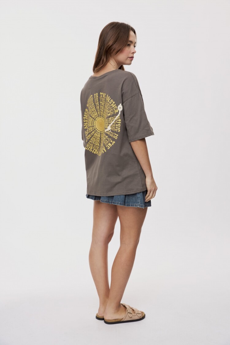 REMERA ANSWER Cemento