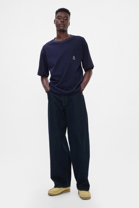 Remera Con Bolsillo Disney Hombre Navy Uniform