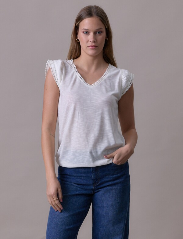 Remera Puntilla CRUDO