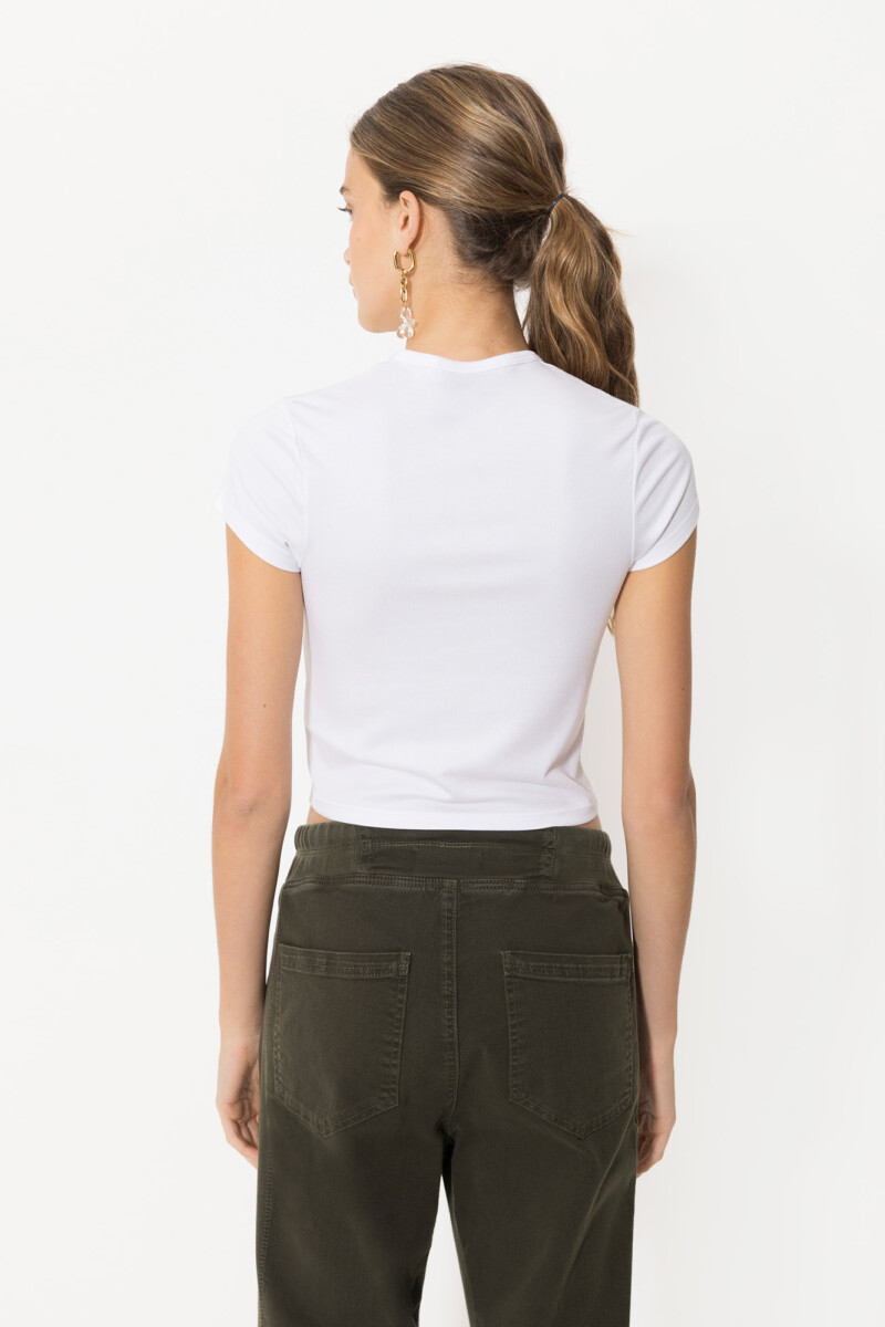 REMERA ADE Blanco