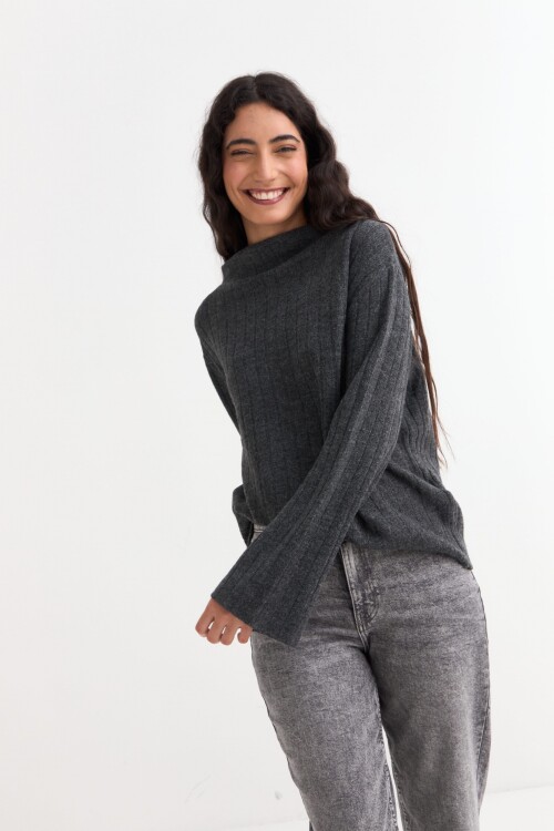 Sweater canalé con mangas oxford GRIS OSCURO