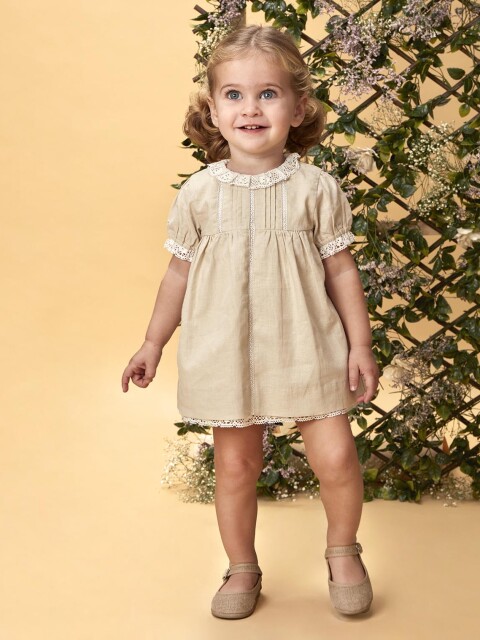 Vestidode Lino Con Tiras Bordadas Marron