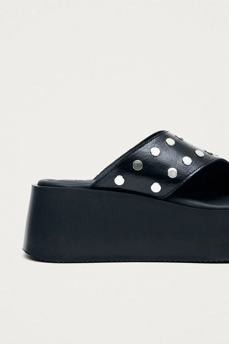 SANDALIA TACHAS Negro