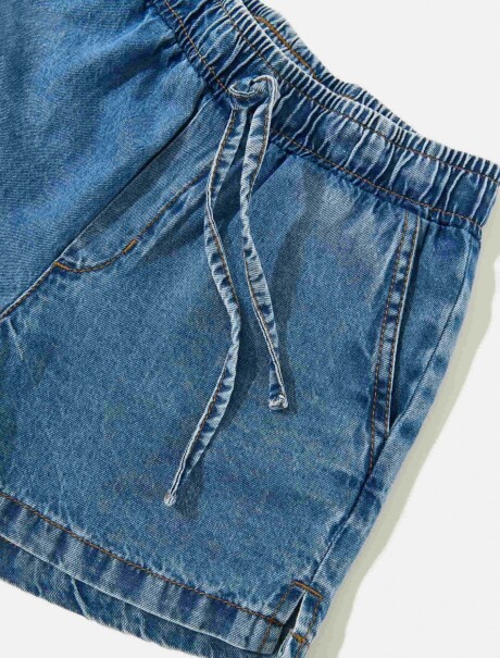 SHORT INFANTIL CON CORDÓN AZUL