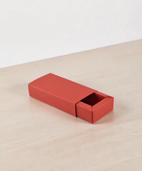 Caja rectangular delux 6x12x2,5 cm. ROJO