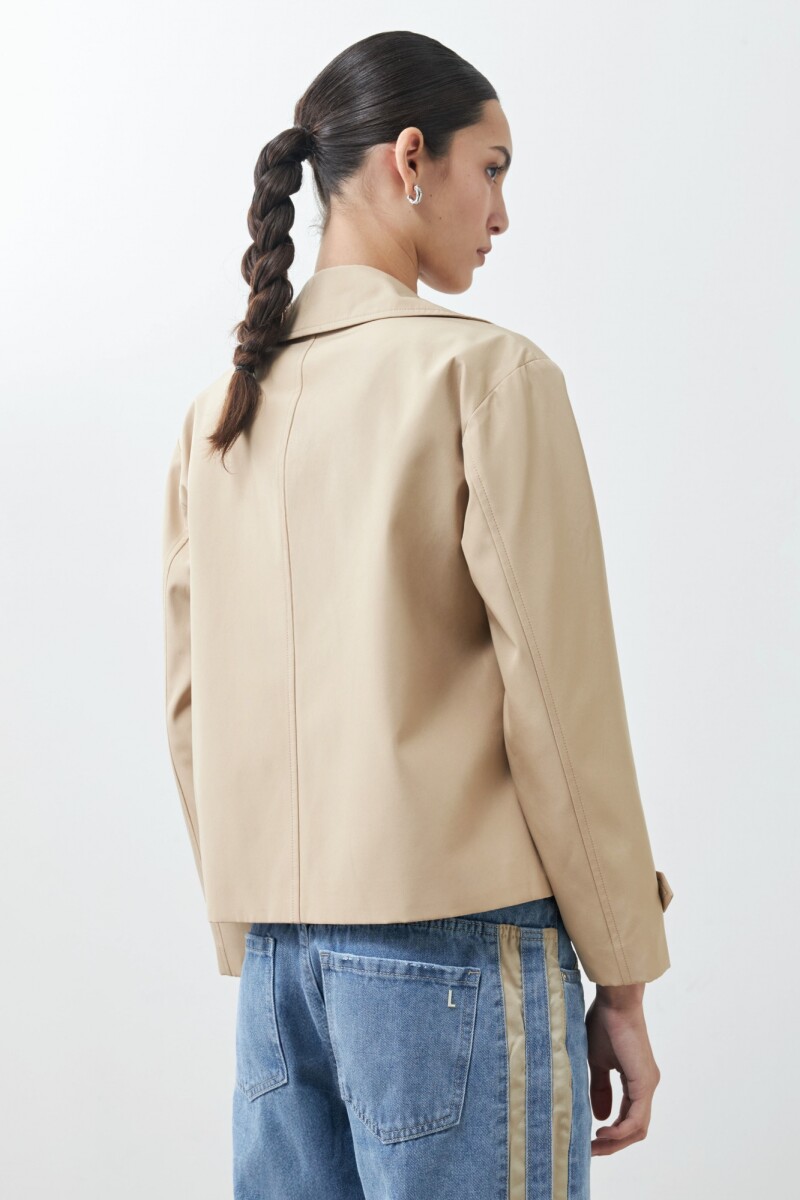 Trench corta doble botonadura tostado