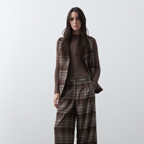 POLERA SELVA Marrón oscuro