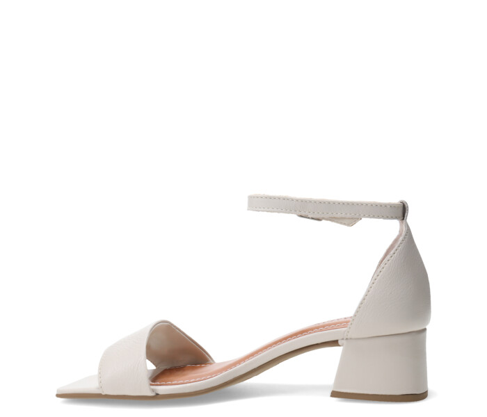 Sandalia con taco Offwhite
