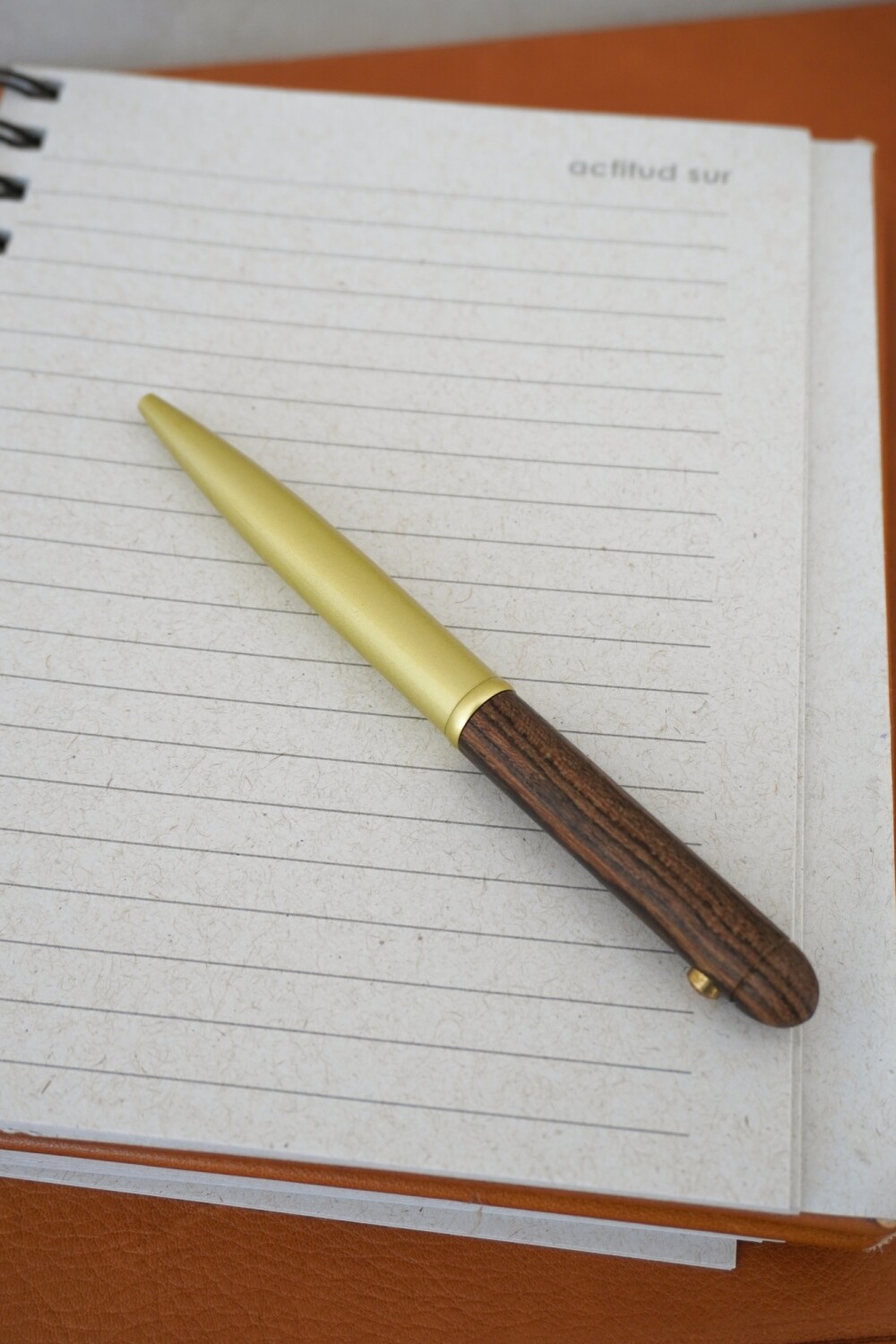 Desk Pen Chocolate
