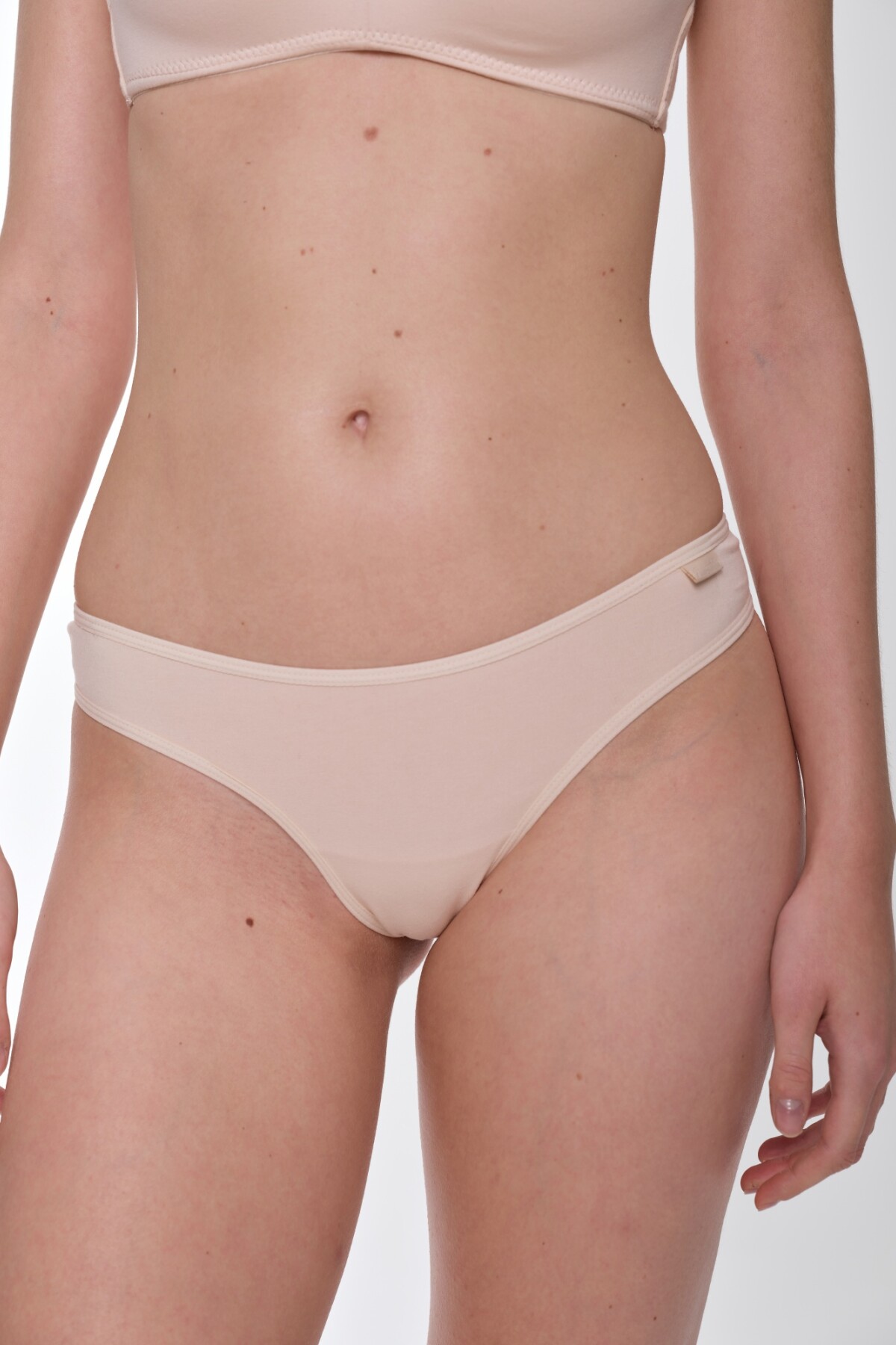 Colaless cotton club Arena