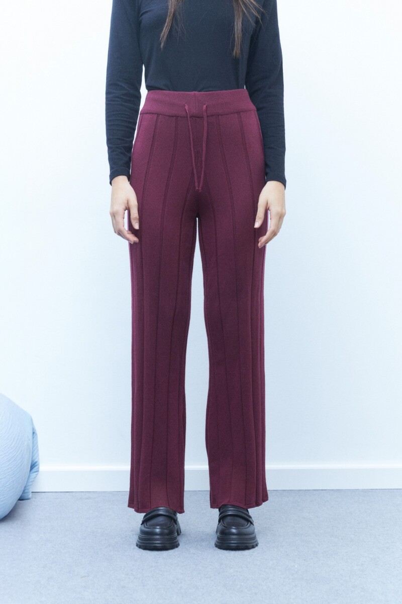 Pantalón rib bordo