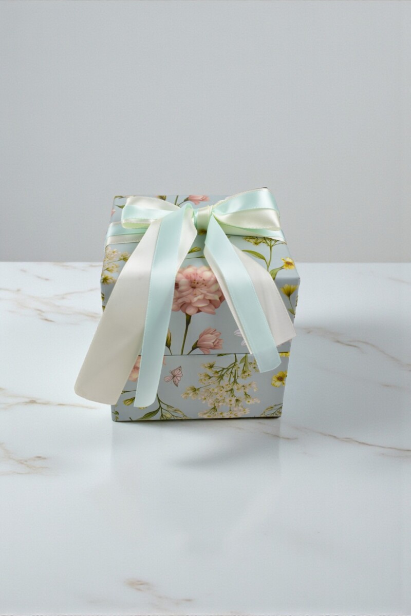 Caja Rigida 16x16 con lazo - Diseño 2 