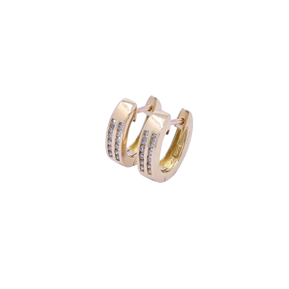 Aros oro 18k amarillo con doble hilera de brillantes. 