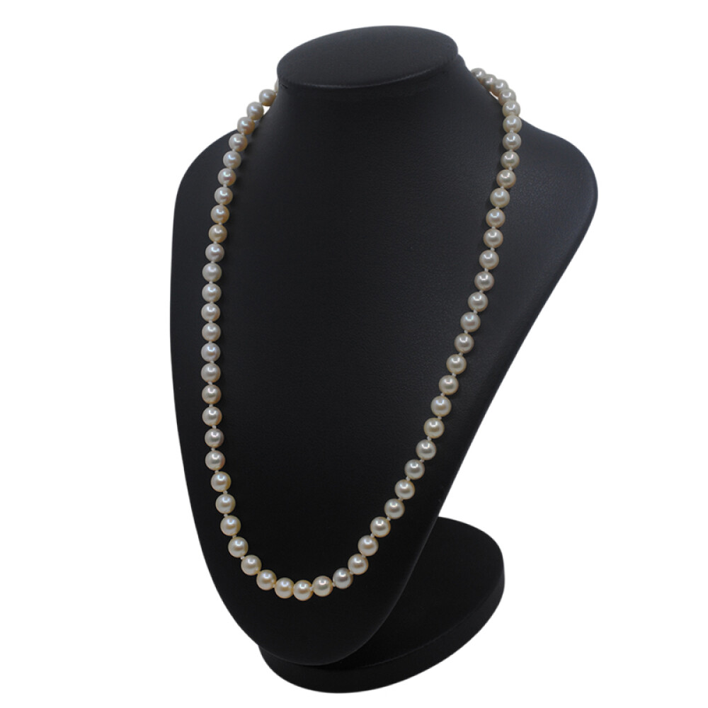 Collar perlas de cultivo de 6 a 6.5 mm con broche en oro 18k. Largo 50 cm Collar perlas de cultivo de 6 a 6.5 mm con broche en oro 18k. Largo 50 cm