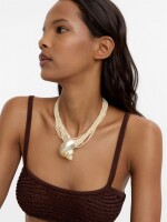 Collar Multihileras Con Concha blanco