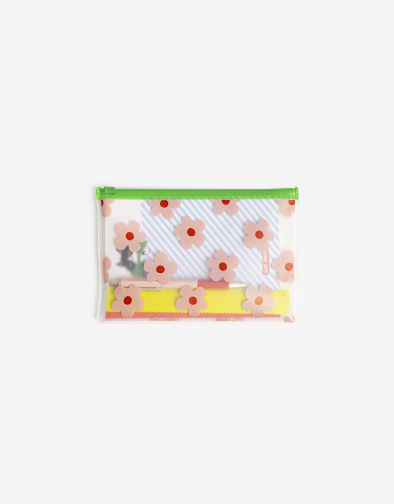 Librería Sets Set libreria chico Set Libreria Estampado. Contiene1 Pouch, 1 Lapicera, 1 Regla Y 1 Cuaderno 60 Páginas Rayado. - Combinacion Multicolor