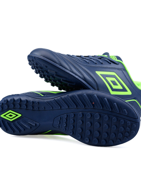 Calzado Classico III TF Umbro Hombre 01s