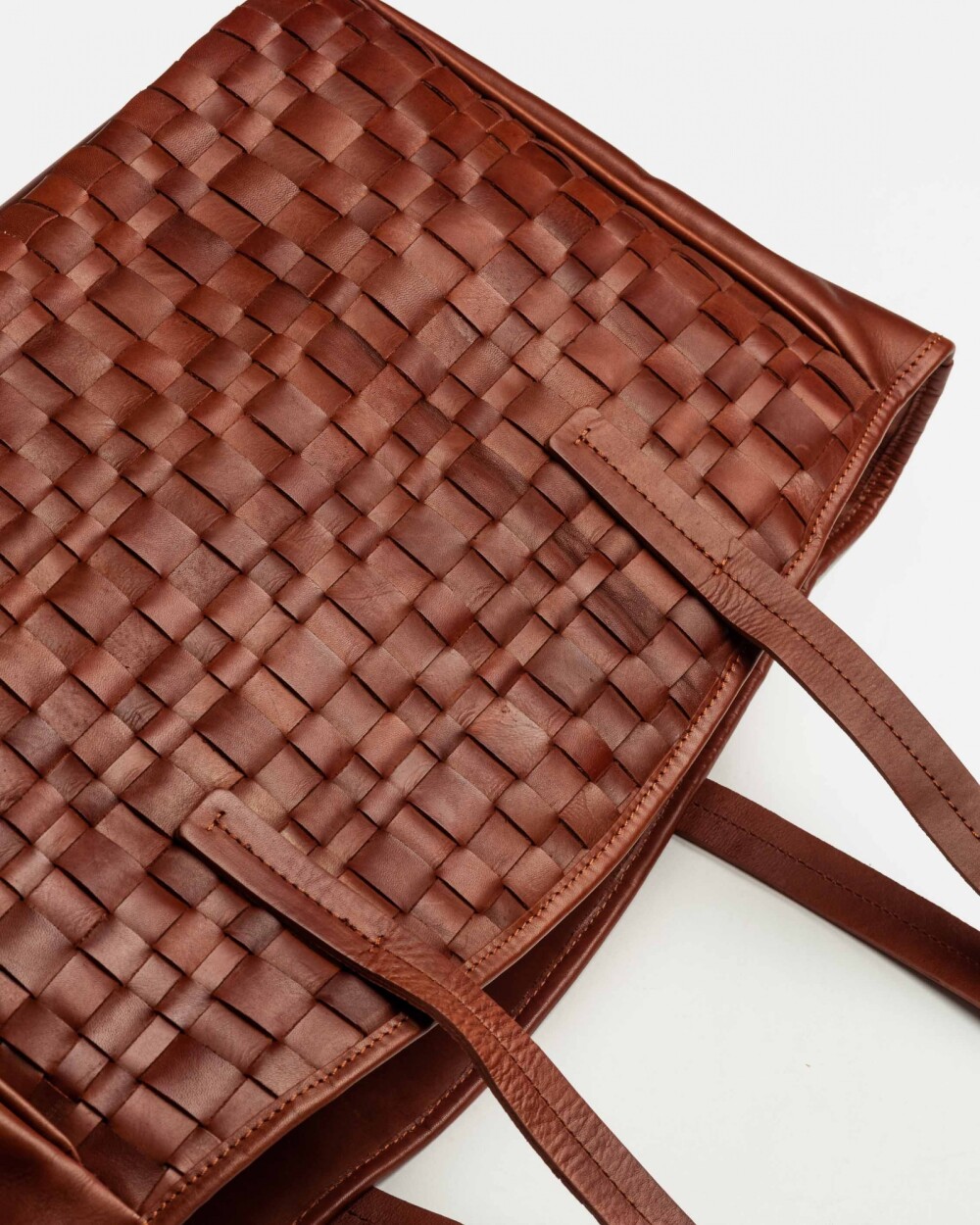 Bolso The Knit Bag en cuero graneado Cuoio