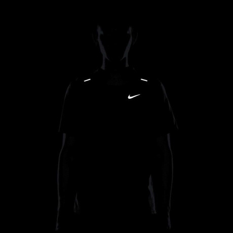 Remera Nike Dri-Fit Rise 365 de Hombre Azul