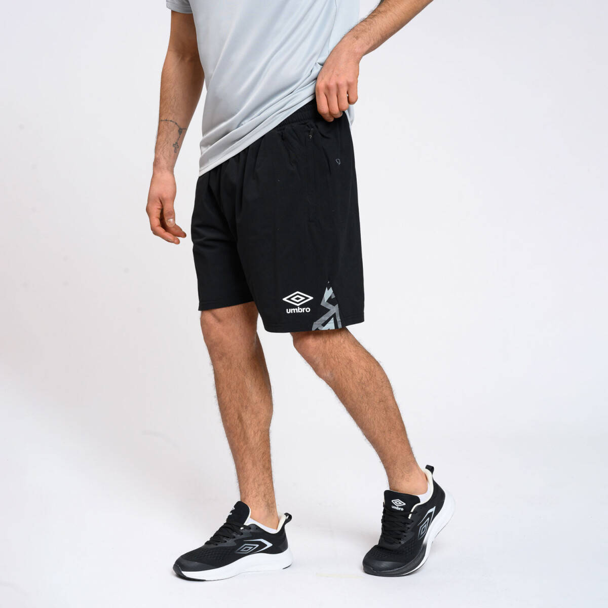 BERMUDA NUMO HOMBRE Umbro Hombre - 002 