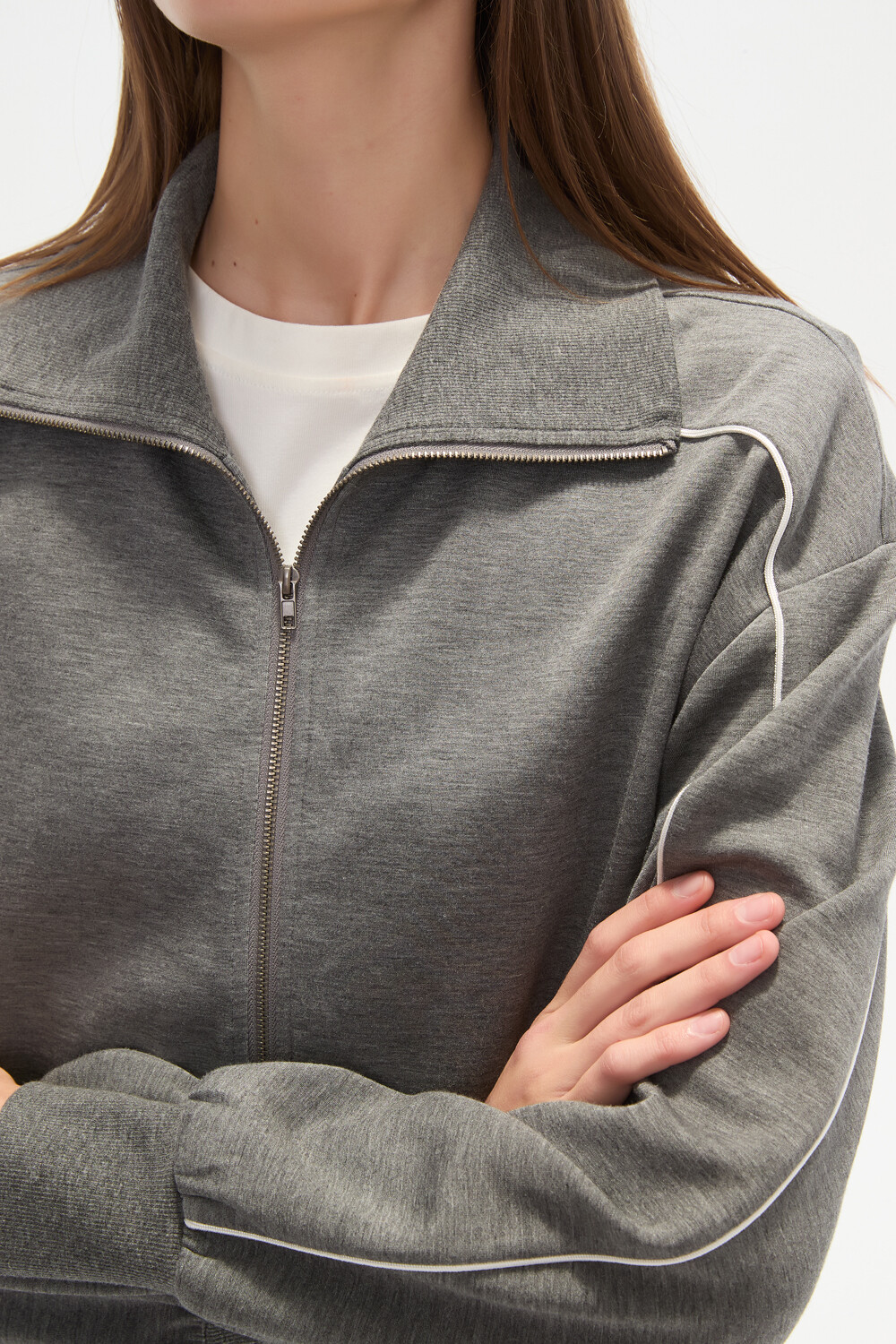 Campera Bedar Gris Melange Oscuro