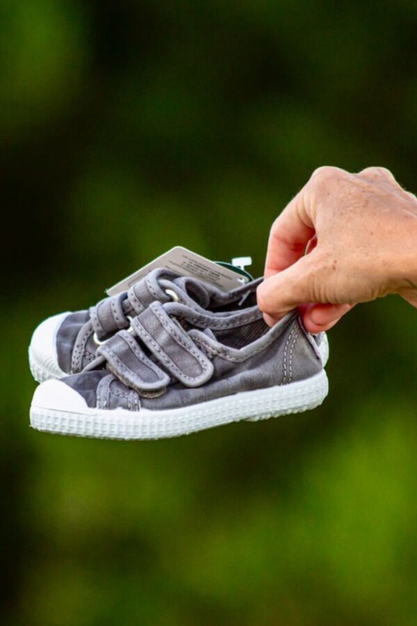 Basquet doble velcro enzimático Gris