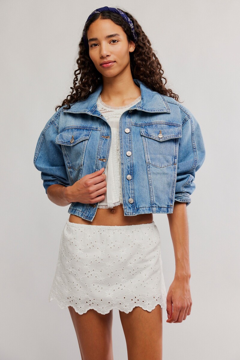 EYES ON YOU SKORT Marfil