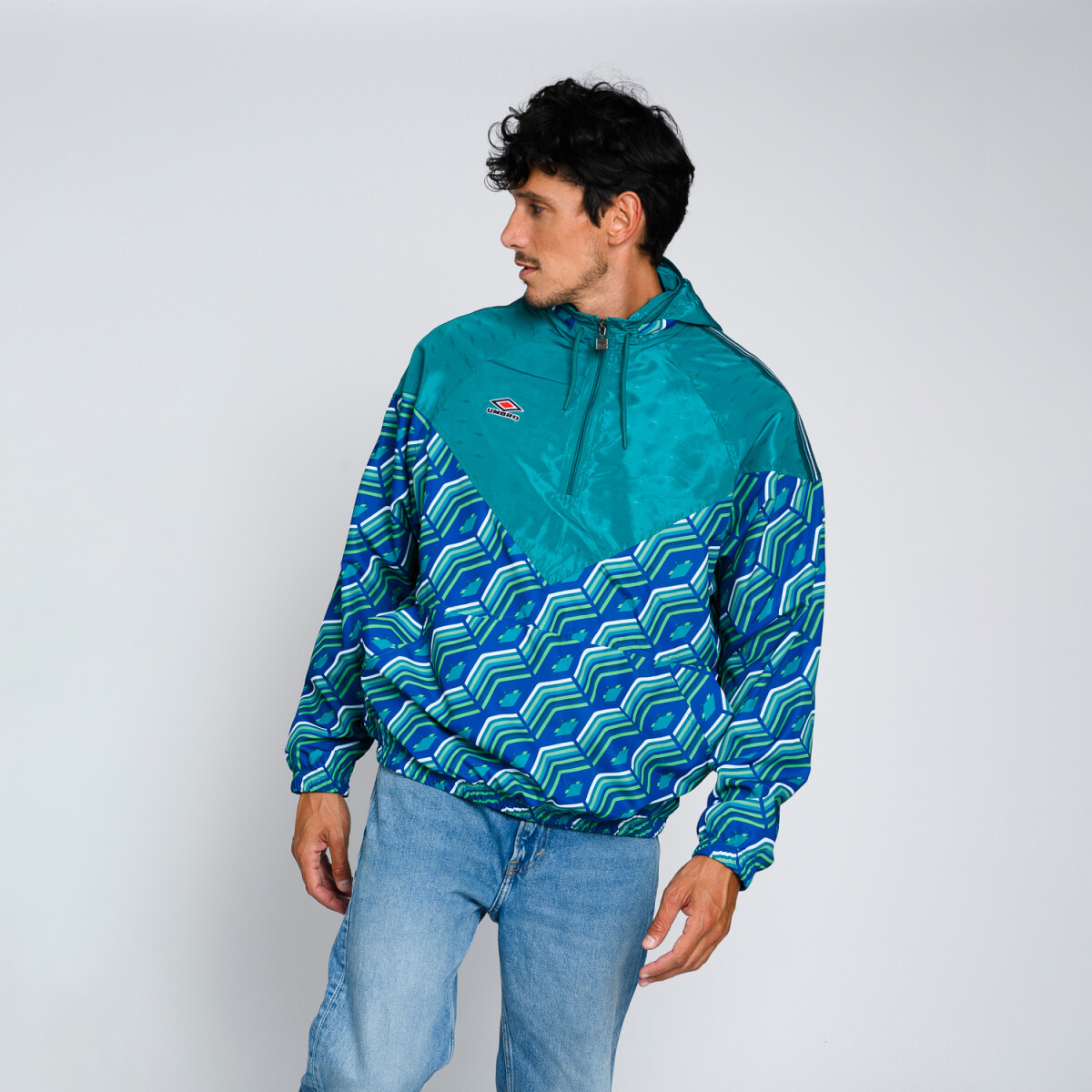 BUZO WINDBREAKER PANELLED Umbro Hombre - 00v 