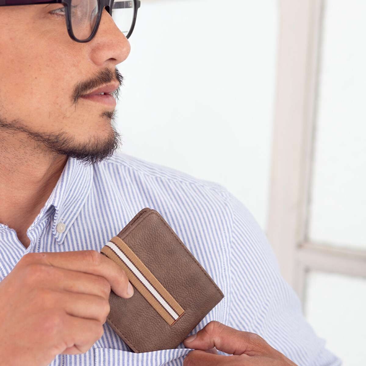 Billetera Heroes - Castaño 