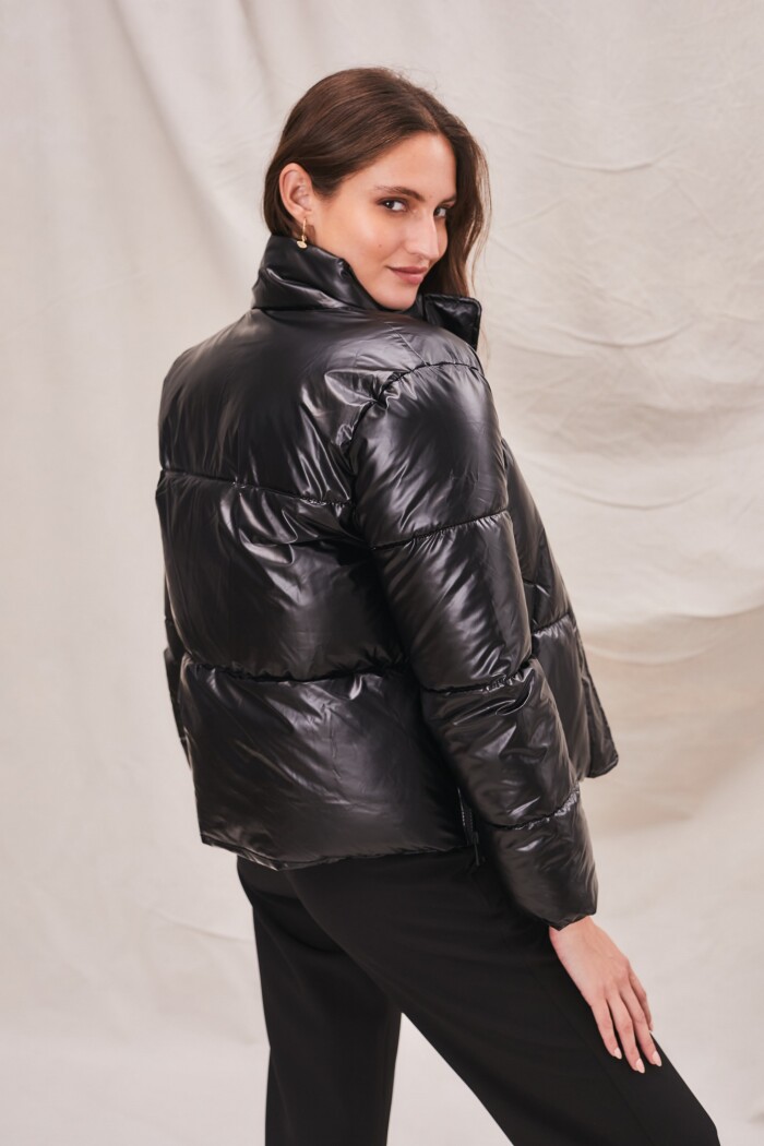 Campera Engomada Water Repellent Negro