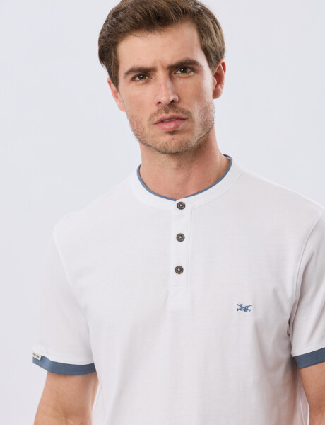 REMERA POLO CUELLO MAO Blanco