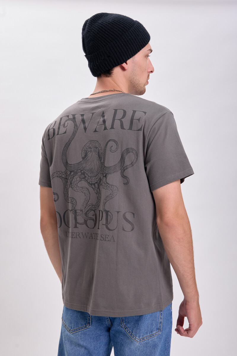 Remera estampa Gris Oscuro