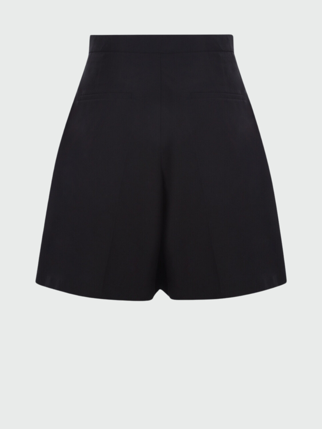 Moncler -Bermuda de poliéster con bolsillos Negro