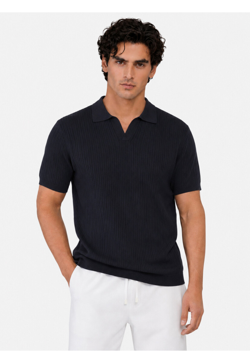 Remera Arrow Tejida con Cuelllo - NEW BLUE 